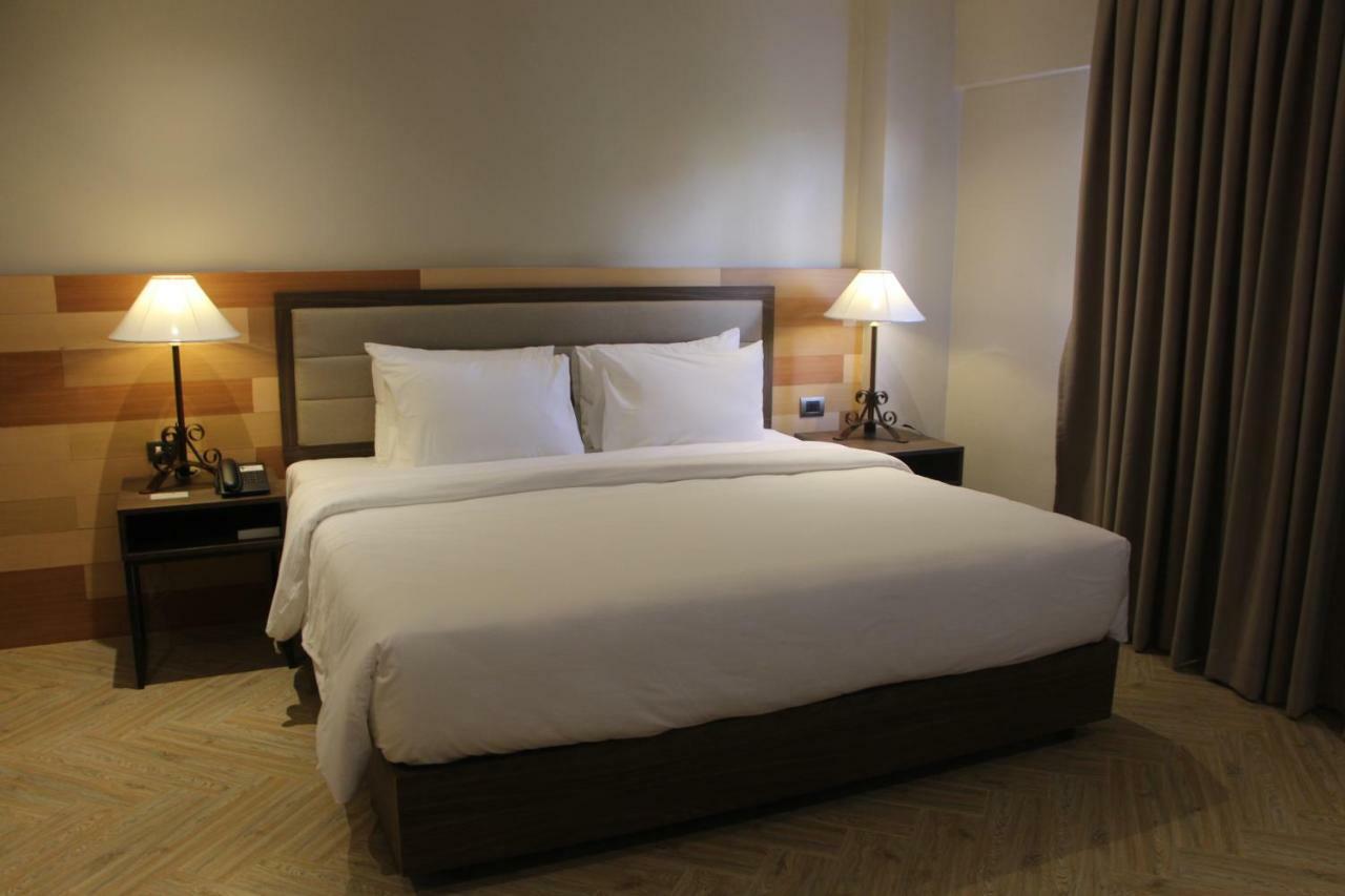Acacia Hotel Bacolod Ngoại thất bức ảnh