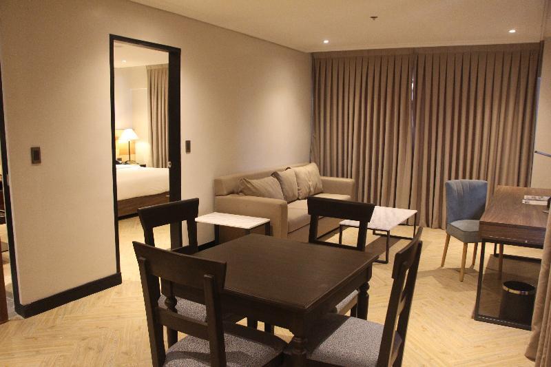 Acacia Hotel Bacolod Ngoại thất bức ảnh